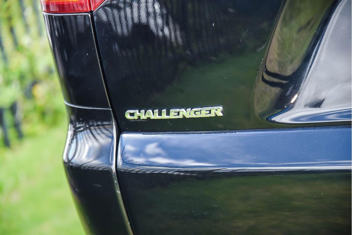 2013 Mitsubishi Challenger LS PB