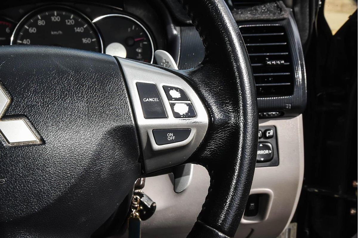2013 Mitsubishi Challenger LS PB