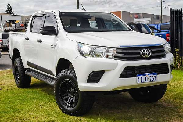 2018 Toyota Hilux SR GUN126R 4X4