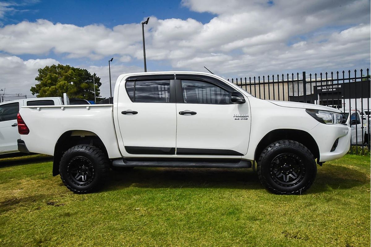 2018 Toyota Hilux SR GUN126R 4X4