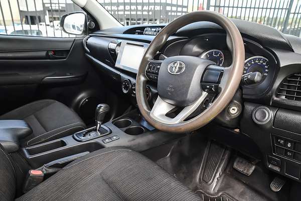 2018 Toyota Hilux SR GUN126R 4X4