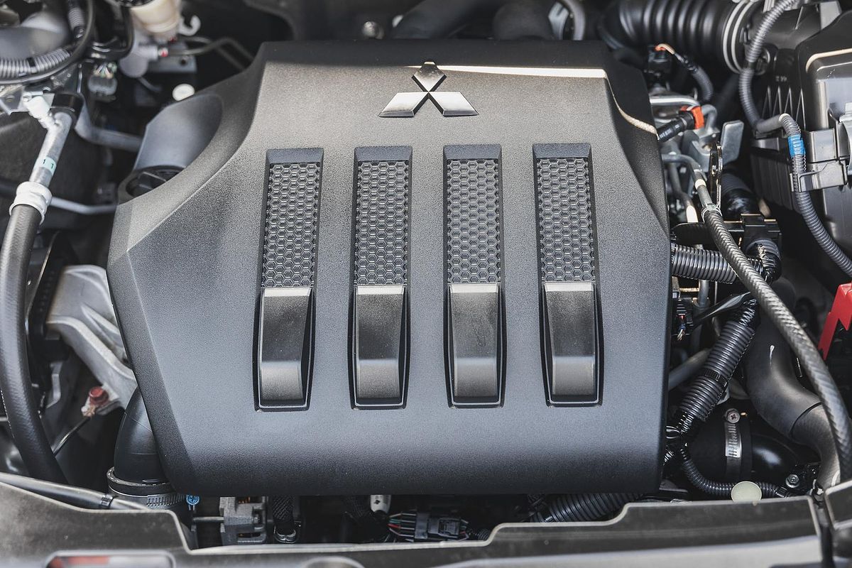 2019 Mitsubishi Eclipse Cross ES YA
