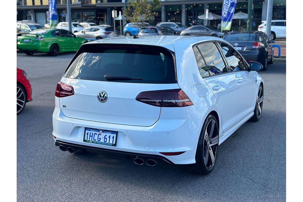 2015 Volkswagen Golf R 7