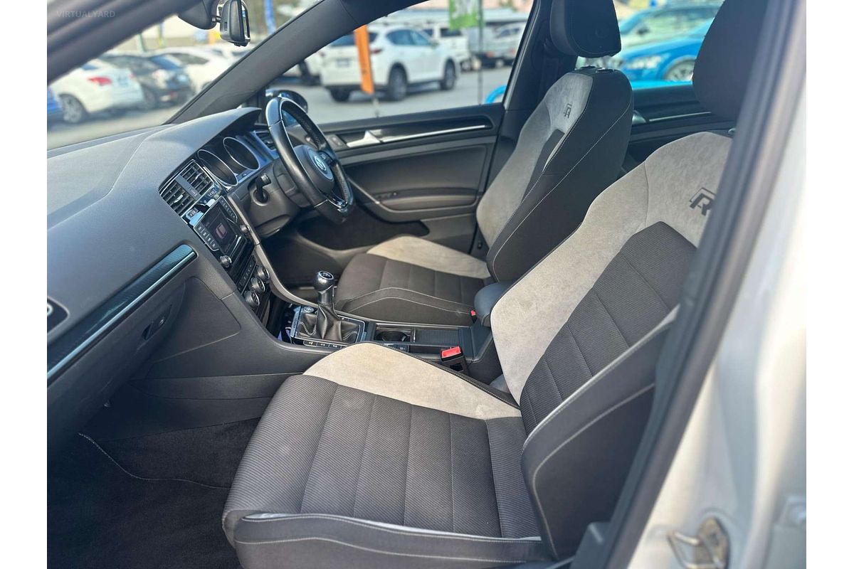 2015 Volkswagen Golf R 7