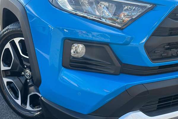 2020 Toyota RAV4 Edge AXAA54R