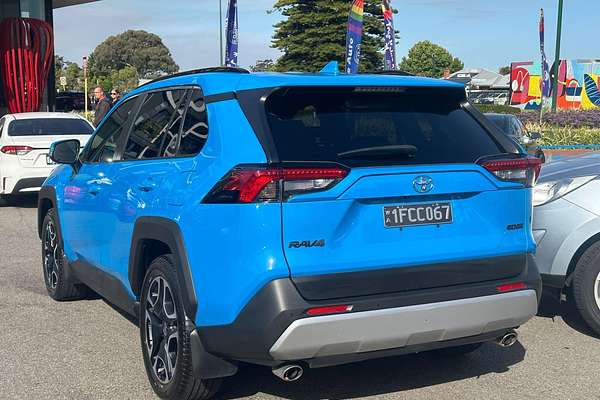 2020 Toyota RAV4 Edge AXAA54R