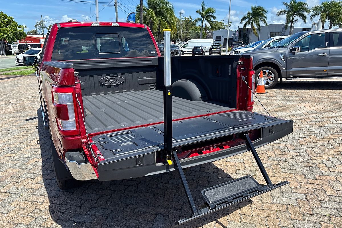 2023 Ford F-150 Lariat 4X4 LWB