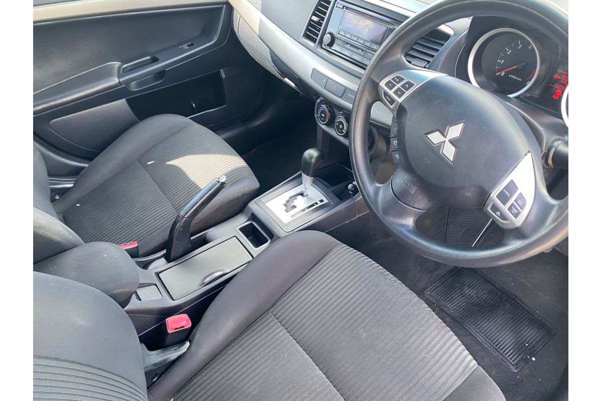 2013 Mitsubishi Lancer ES CJ