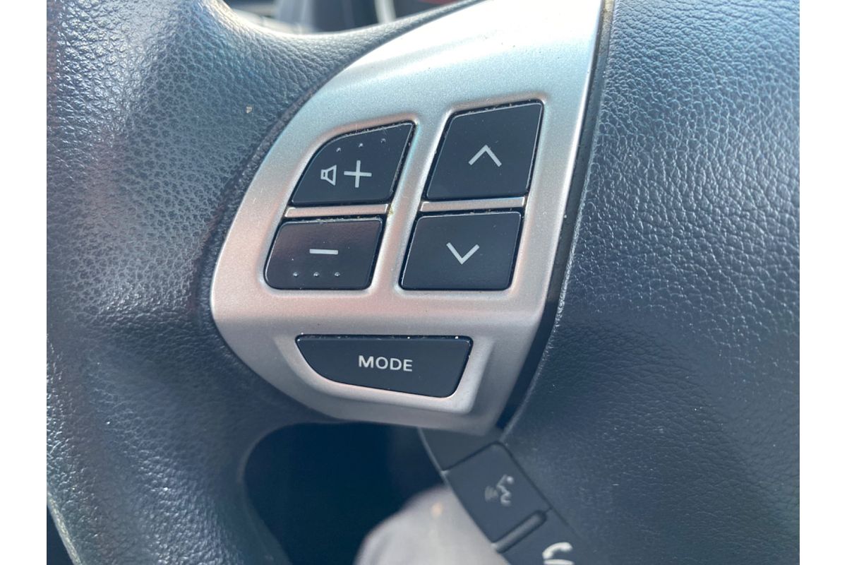 2013 Mitsubishi Lancer ES CJ