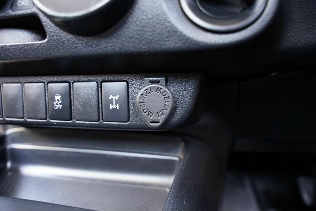 2019 Toyota Hilux SR GUN126R 4X4