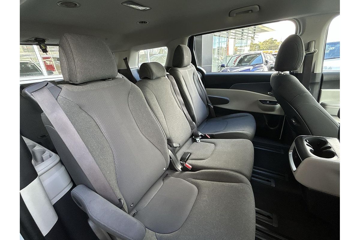 2023 Kia Carnival S KA4