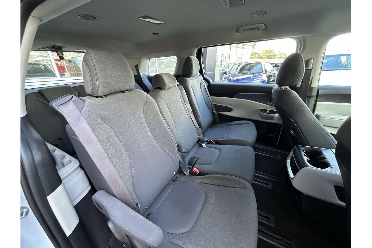 2023 Kia Carnival S KA4