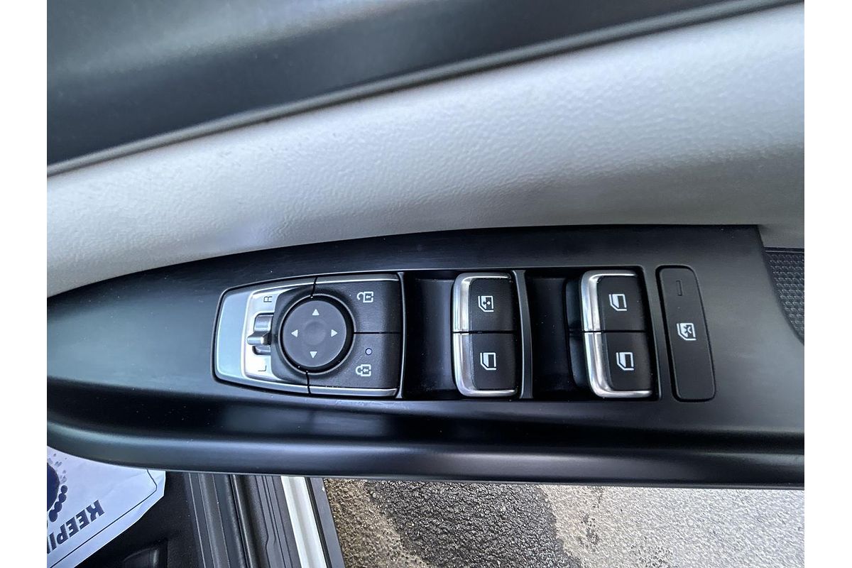 2023 Kia Carnival S KA4