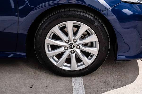 2019 Toyota Camry Ascent ASV70R