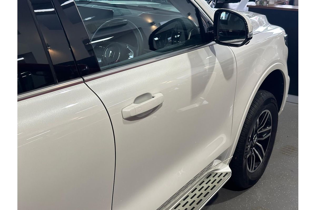 2024 GWM Tank 500 Lux Hybrid P03