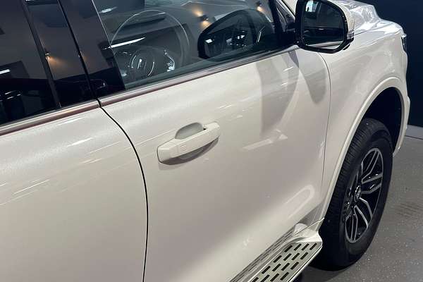 2024 GWM Tank 500 Lux Hybrid P03
