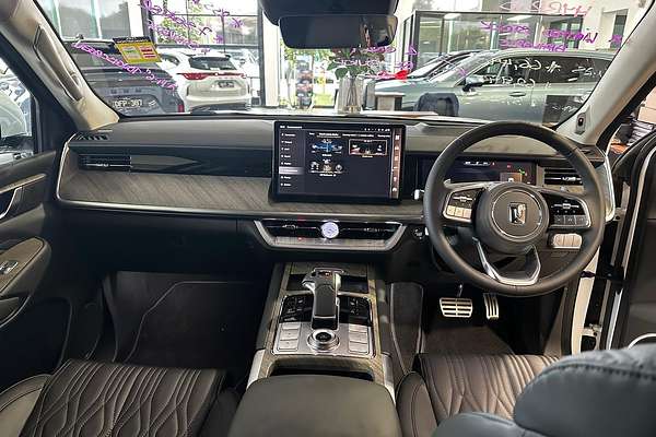 2024 GWM Tank 500 Lux Hybrid P03