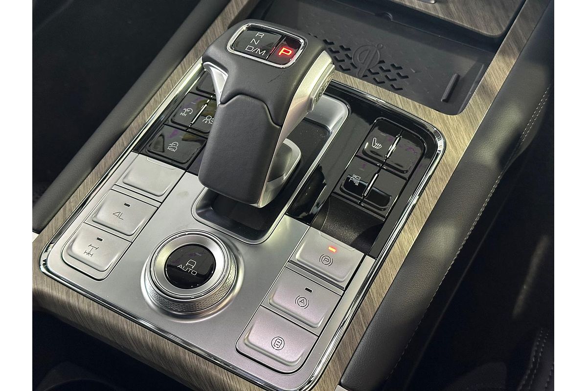 2024 GWM Tank 500 Lux Hybrid P03