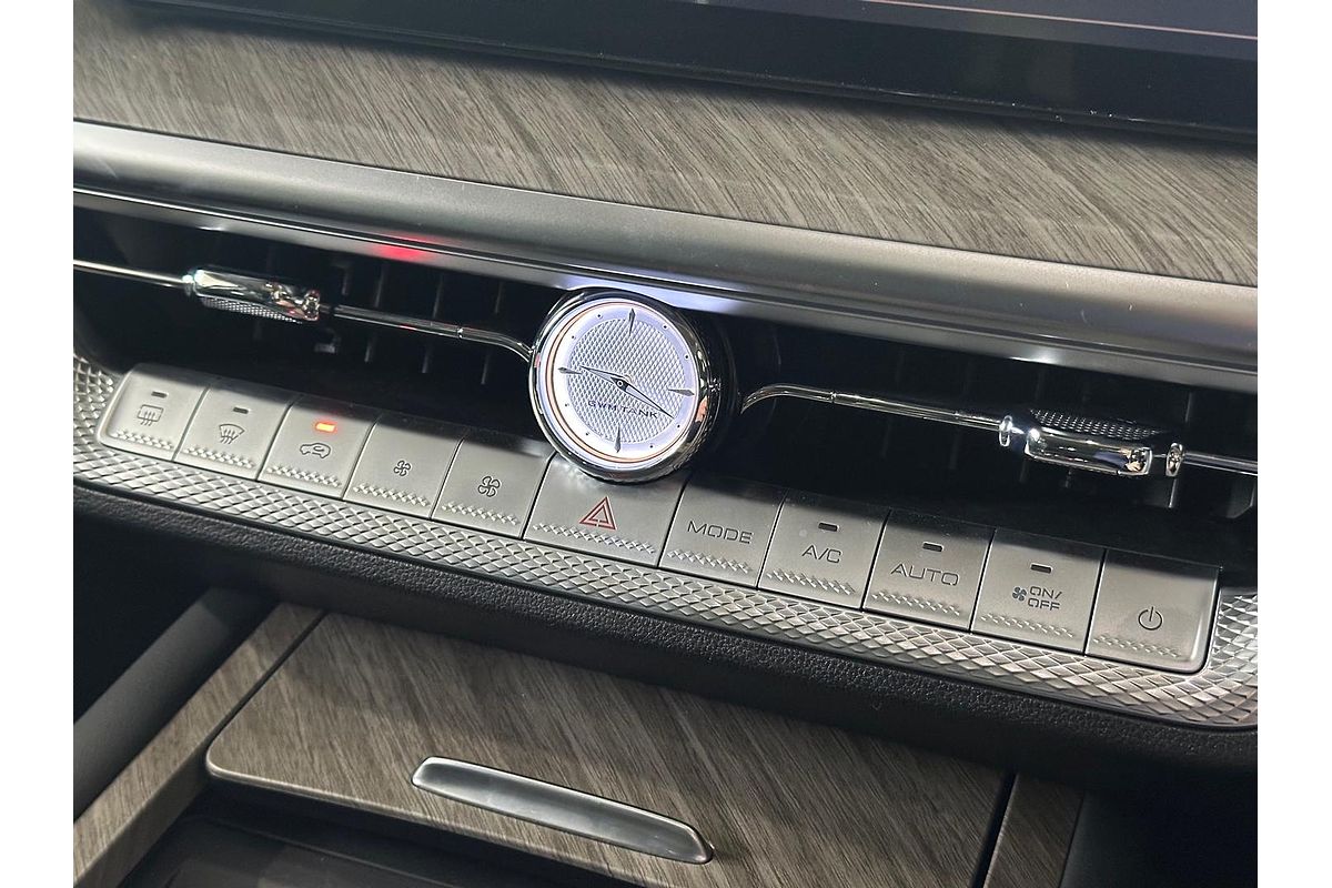2024 GWM Tank 500 Lux Hybrid P03