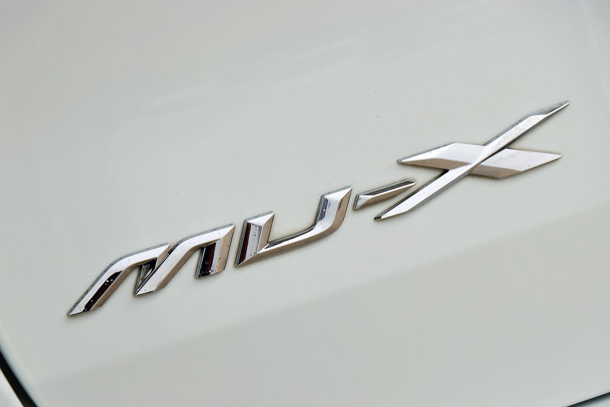 2023 Isuzu MU-X LS-T