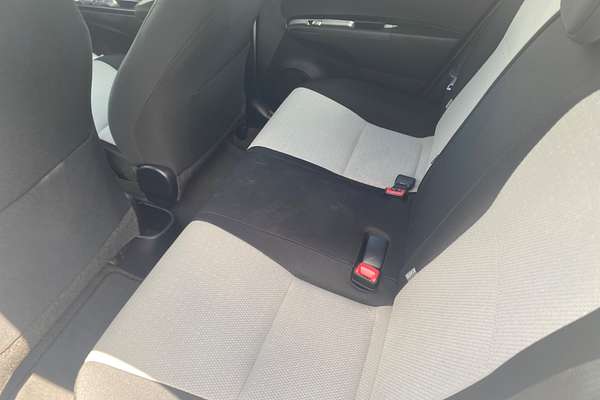 2013 Toyota Yaris YR NCP130R