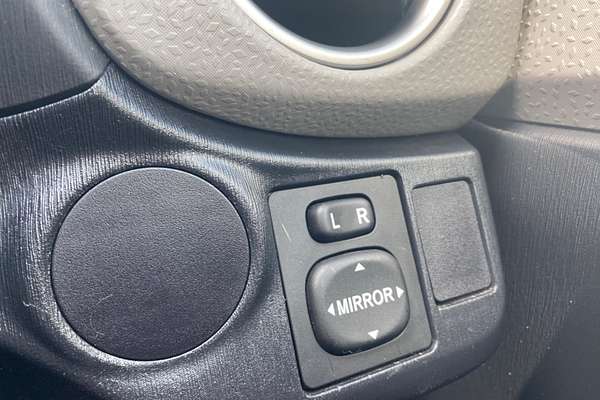 2013 Toyota Yaris YR NCP130R