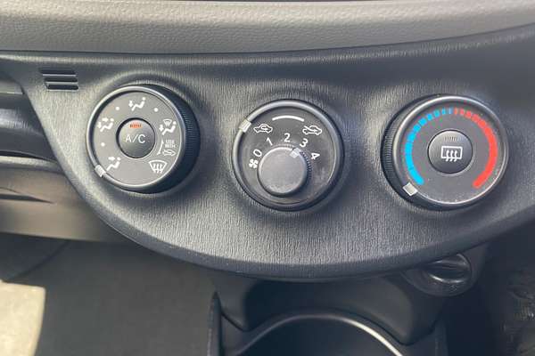 2013 Toyota Yaris YR NCP130R
