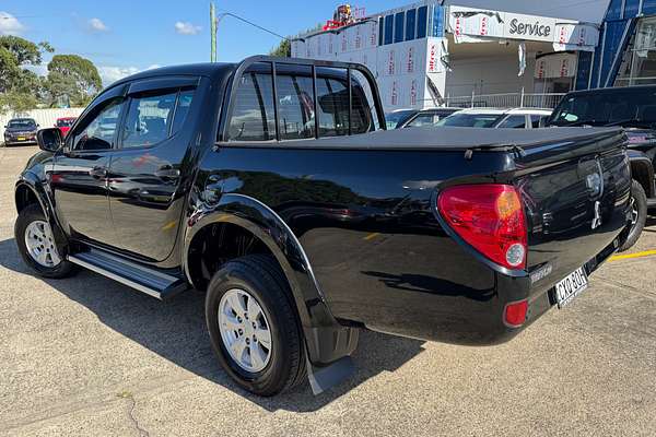 2015 Mitsubishi Triton GLX MN 4X4