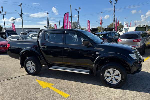 2015 Mitsubishi Triton GLX MN 4X4