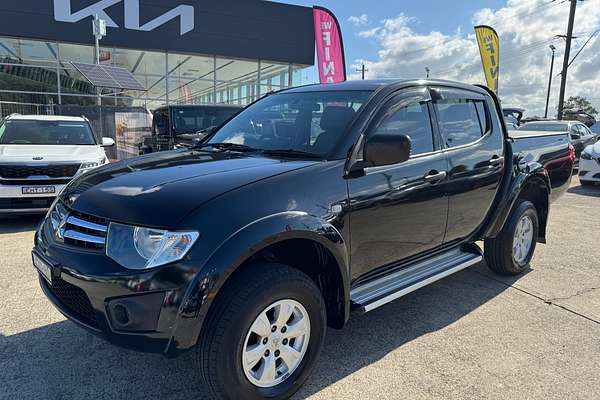 2015 Mitsubishi Triton GLX MN 4X4