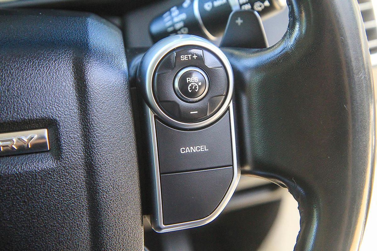 2018 Land Rover Discovery SD4 S Series 5