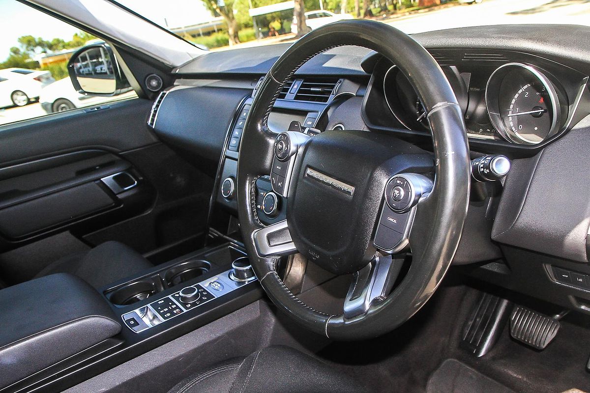 2018 Land Rover Discovery SD4 S Series 5