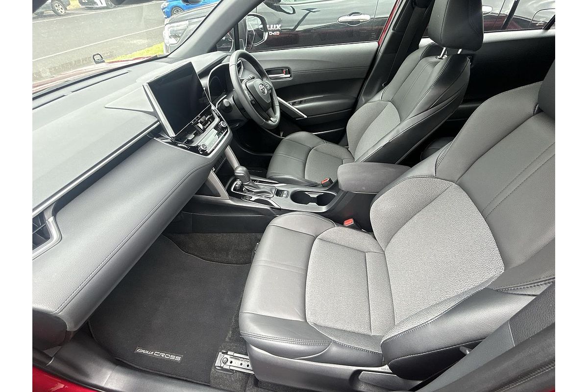 2024 Toyota Corolla Cross GXL MXGA10R
