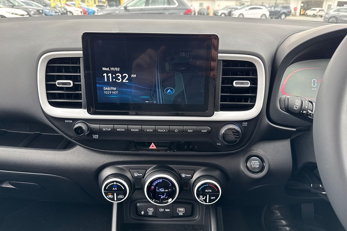 2024 Hyundai Venue Elite QX.V5