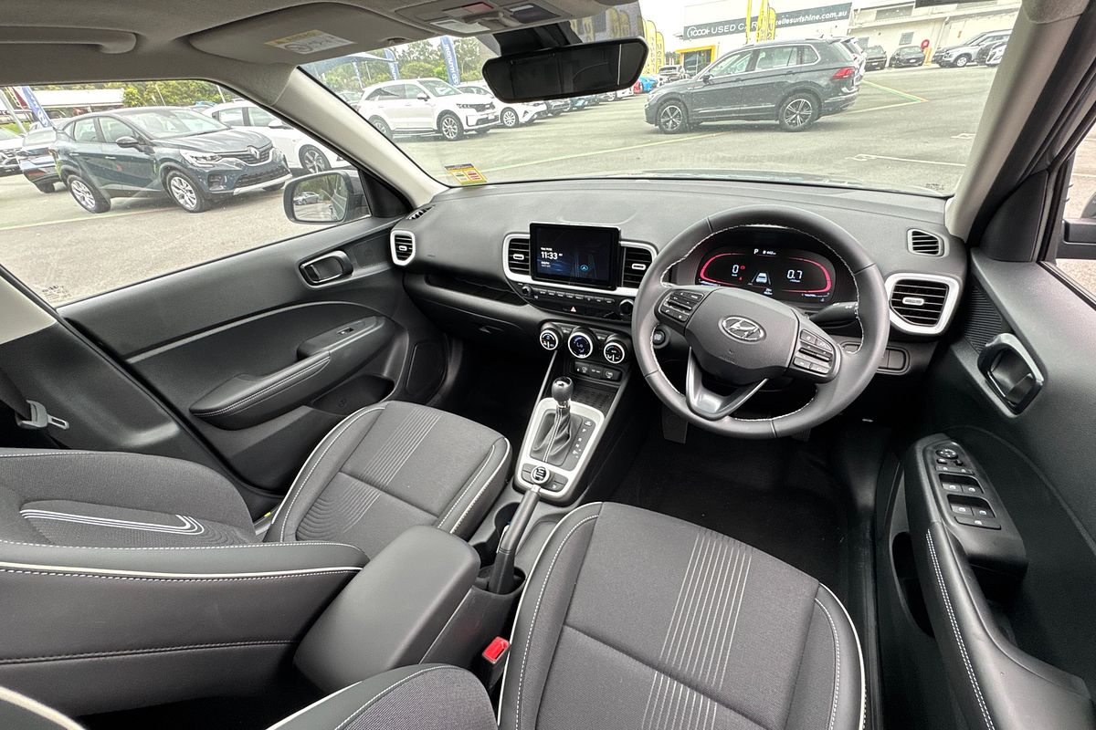 2024 Hyundai Venue Elite QX.V5