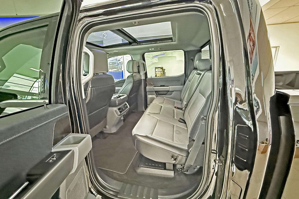 2023 Ford F-150 Lariat 4X4 SWB