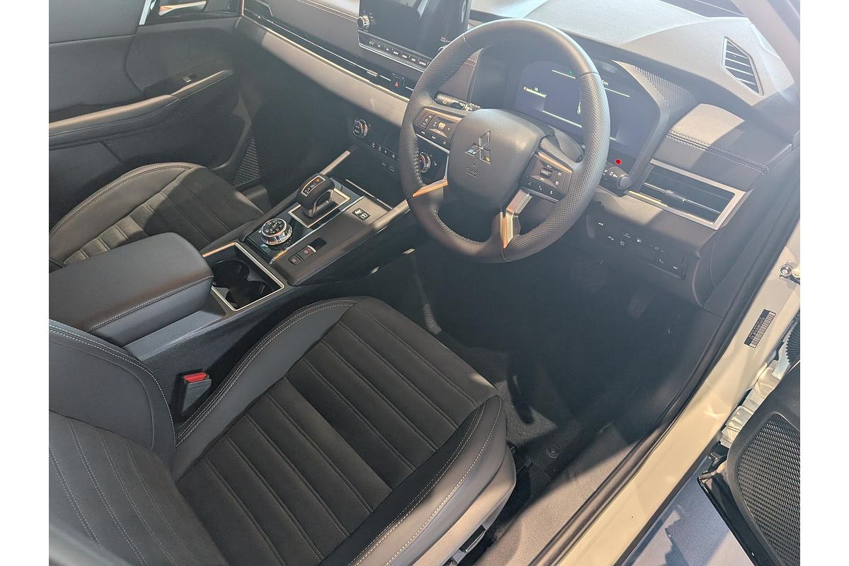 2024 Mitsubishi Outlander PHEV Aspire ZM