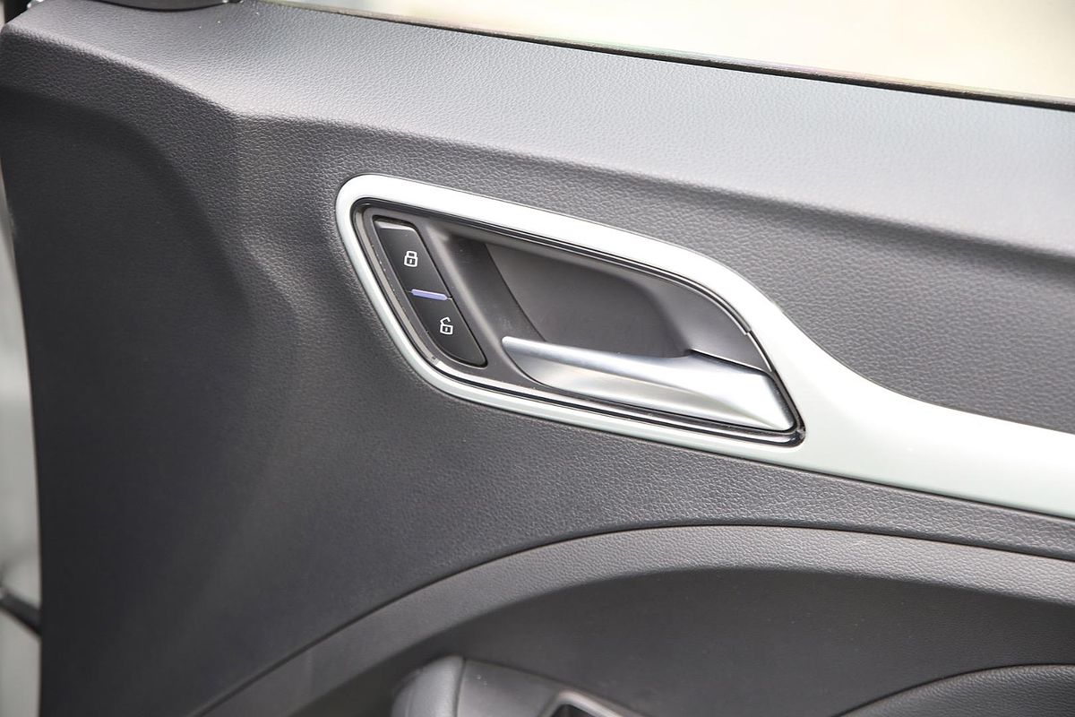 2022 MG ZS Excite AZS1