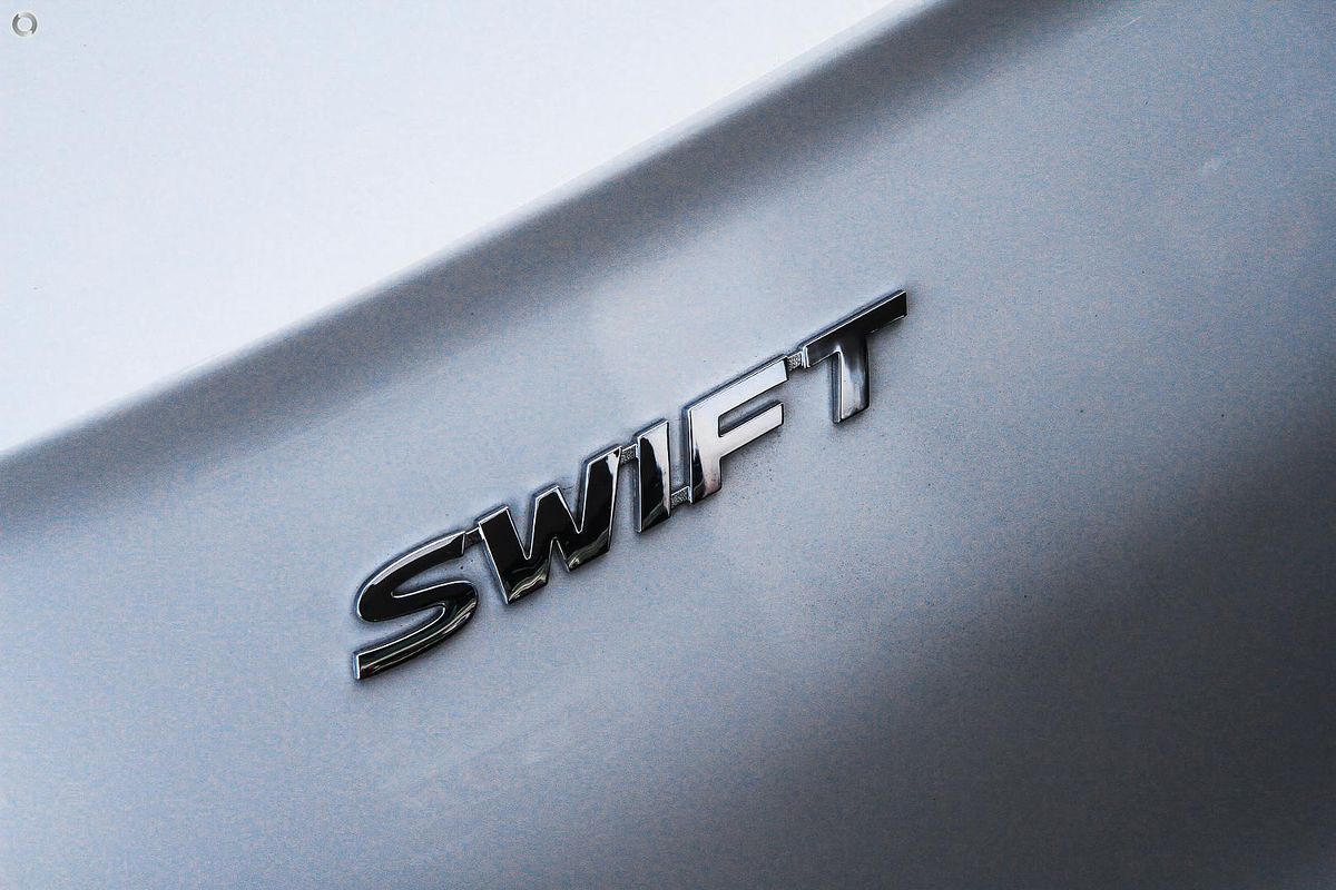 2025 Suzuki Swift Hybrid Plus UZ