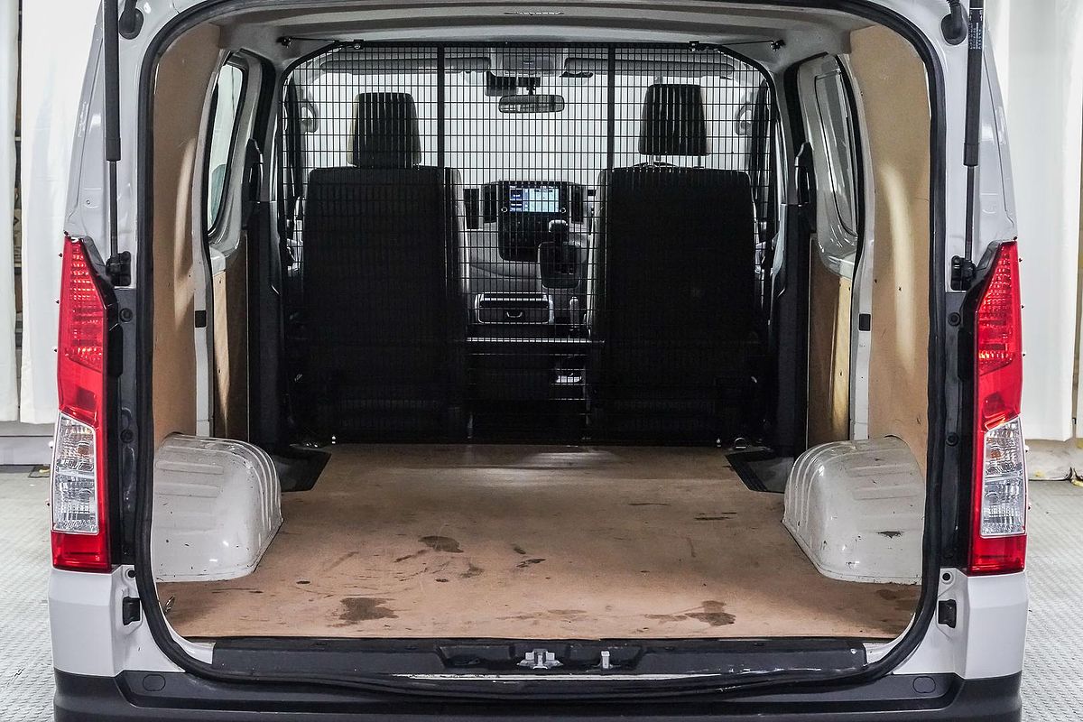 2022 Toyota Hiace GDH300R LWB