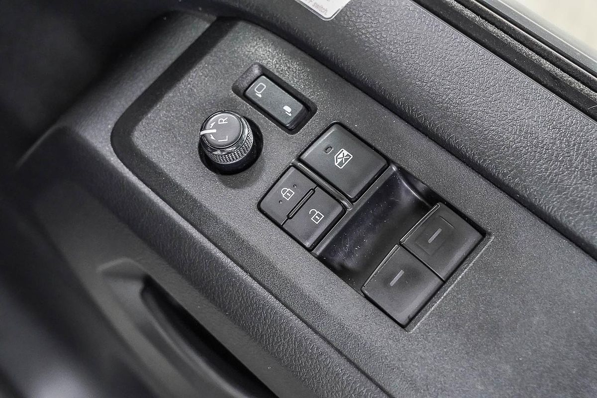 2022 Toyota Hiace GDH300R LWB