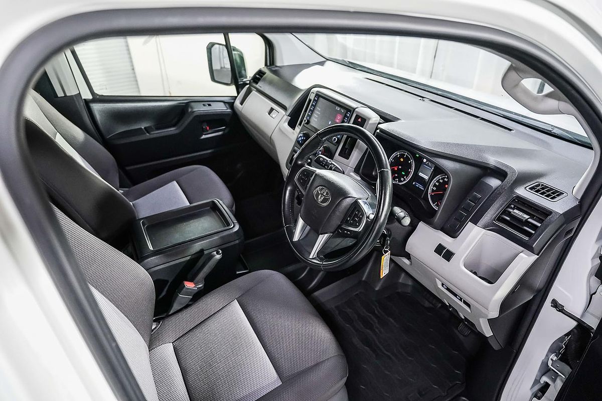 2022 Toyota Hiace GDH300R LWB