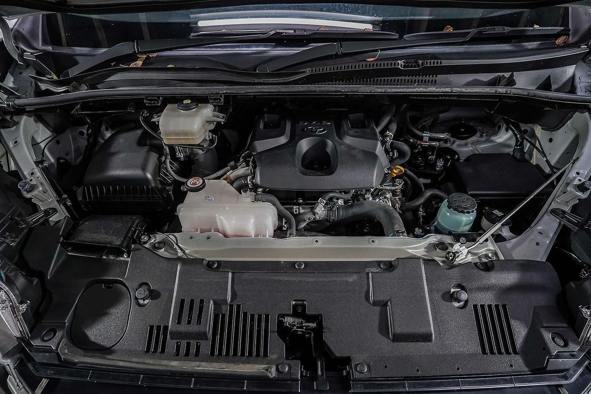 2022 Toyota Hiace GDH300R LWB