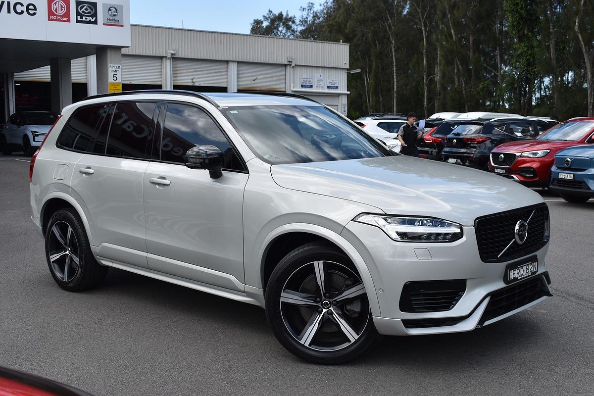 2022 Volvo XC90 Recharge Plug-In Hybrid