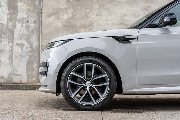 2024 Land Rover Range Rover Sport D300 Dynamic SE L461