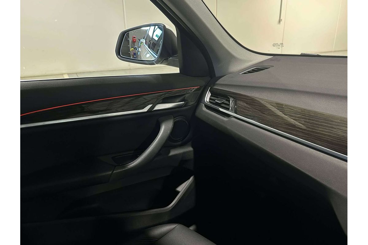2019 BMW X1 sDrive18d F48