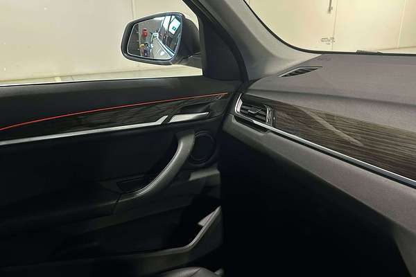 2019 BMW X1 sDrive18d F48