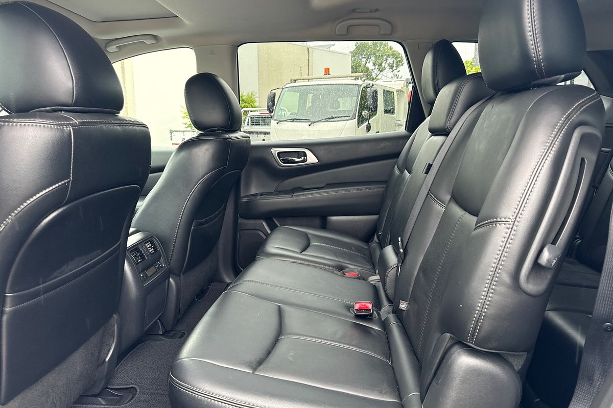 2014 Nissan Pathfinder ST-L R52