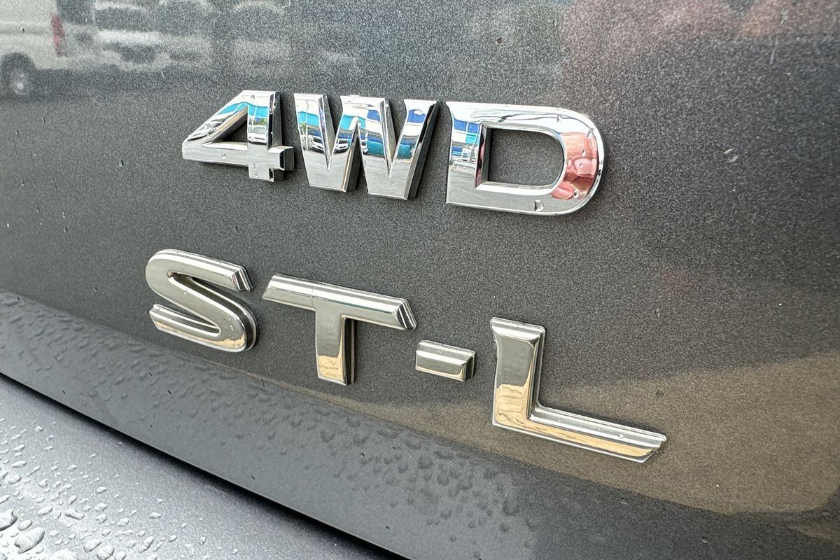 2014 Nissan Pathfinder ST-L R52