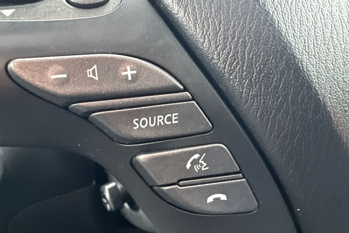 2014 Nissan Pathfinder ST-L R52